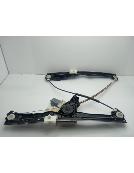 Recambio de elevalunas delantero derecho para peugeot 308 active referencia OEM IAM 9678189780  