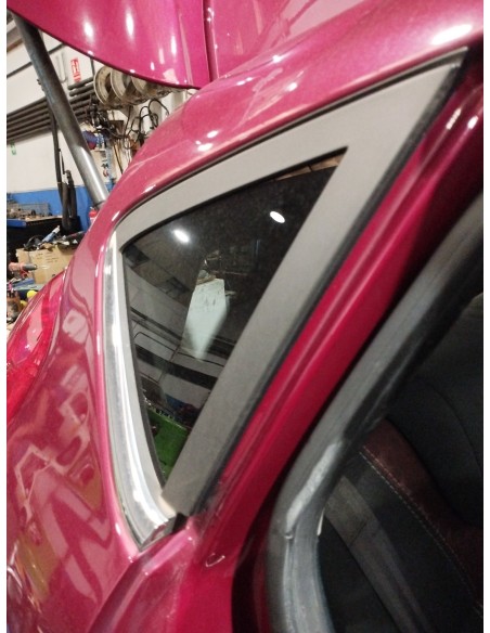 Recambio de luna custodia trasera derecha para ford fiesta (cb1) titanium referencia OEM IAM 1574698  