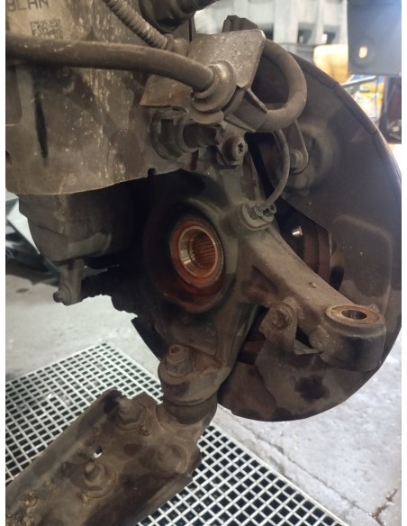 Recambio de mangueta delantera derecha para peugeot 308 active referencia OEM IAM 1647857080  