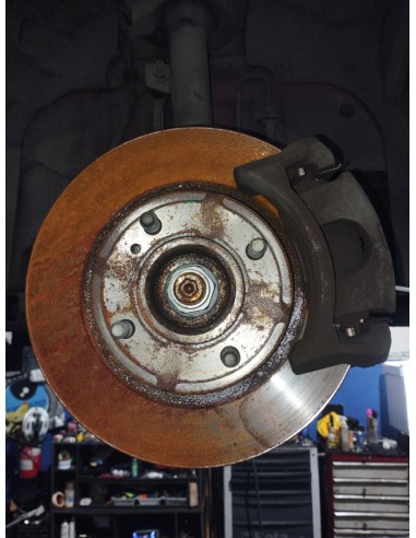 Recambio de mangueta delantera derecha para ford fiesta (cb1) titanium referencia OEM IAM 1771022  