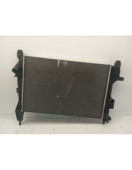 Recambio de radiador agua para ford focus lim. (cb8) trend referencia OEM IAM CV618005VA  