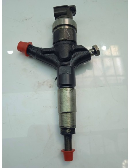 Recambio de inyector para subaru forester s12 2.0 diesel cat referencia OEM IAM 16613AA020  