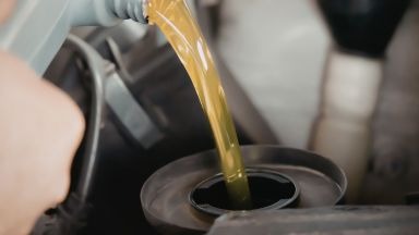 Tu coche te avisa: señales claras de que necesita aceite